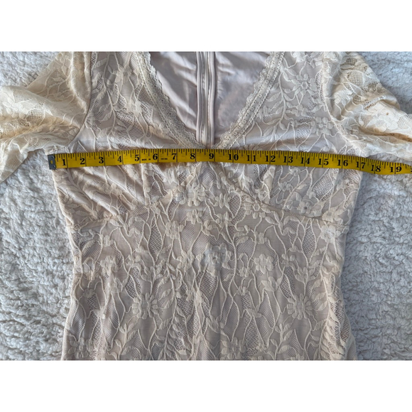Women's Pinkblush Beige Lace Long Sleeve Mini Dress M - Picture 6 of 9